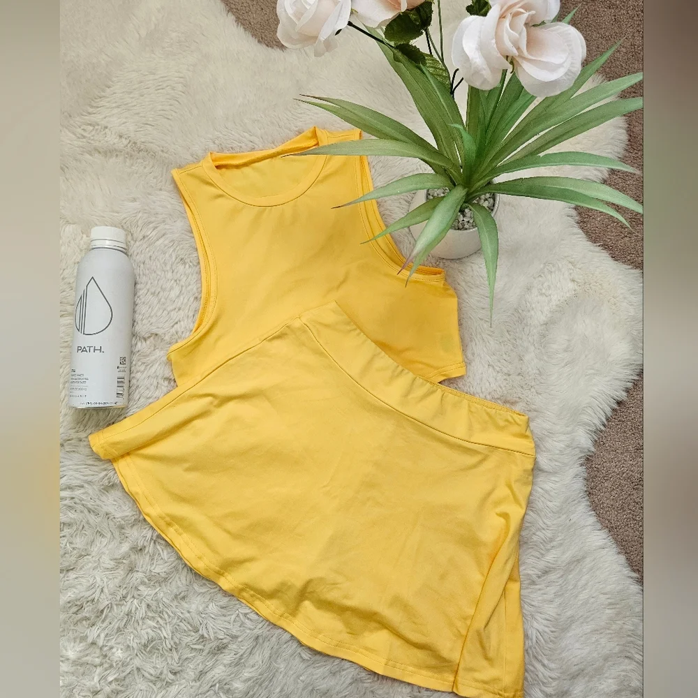 N/A bright yellow